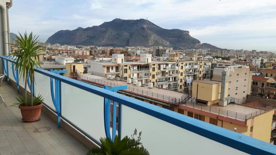 Casa Riccio Apartment Palermo Bagian luar foto